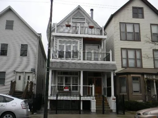 $3,000 | 3216 North Racine Avenue, Unit G, Chicago, IL 60657