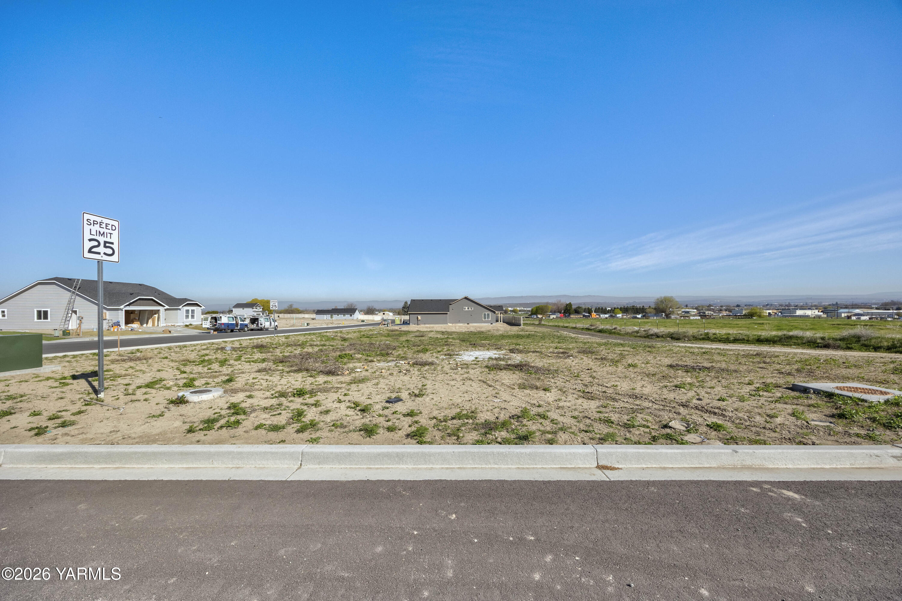 Tbd Tbd Blanton's Loop Grandview, WA 98930 - Photo 2 of 9 a view of a ocean view