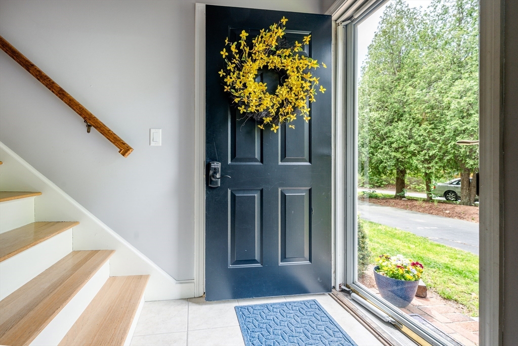 61 Angus Way Barnstable, MA 02632 - Photo 4 of 36