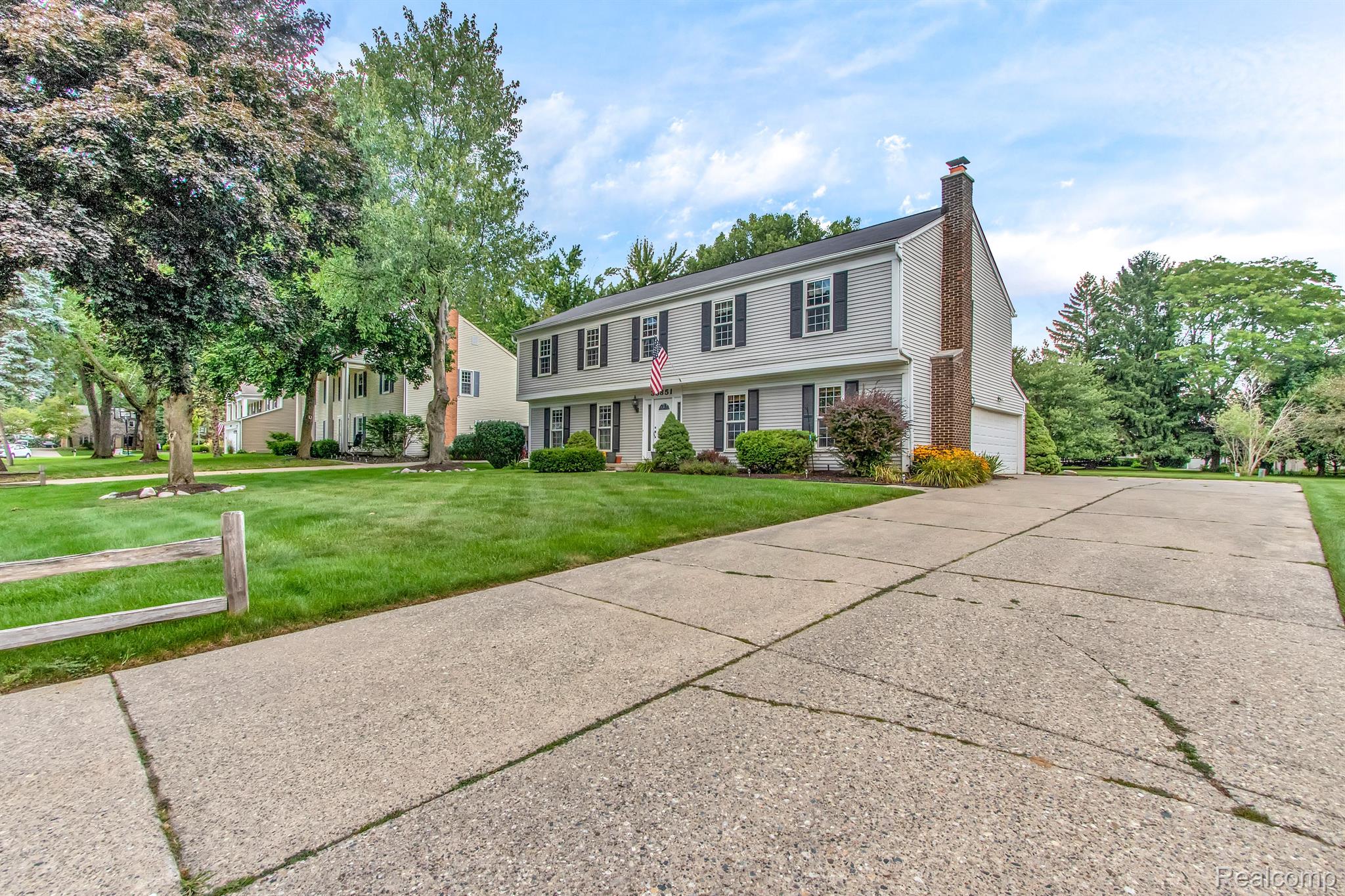 35851 Fredericksburg Road Farmington, MI 48331 - Photo 6 of 61 Gallery Image 6