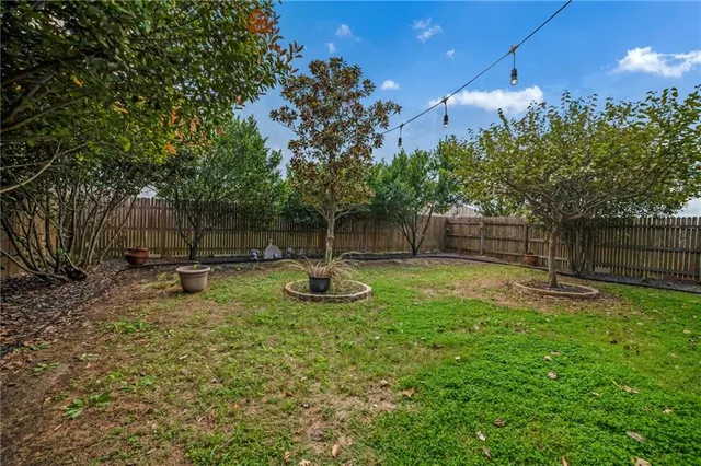 $2,100 | 308 Potters Peak Way, Georgetown, TX 78626