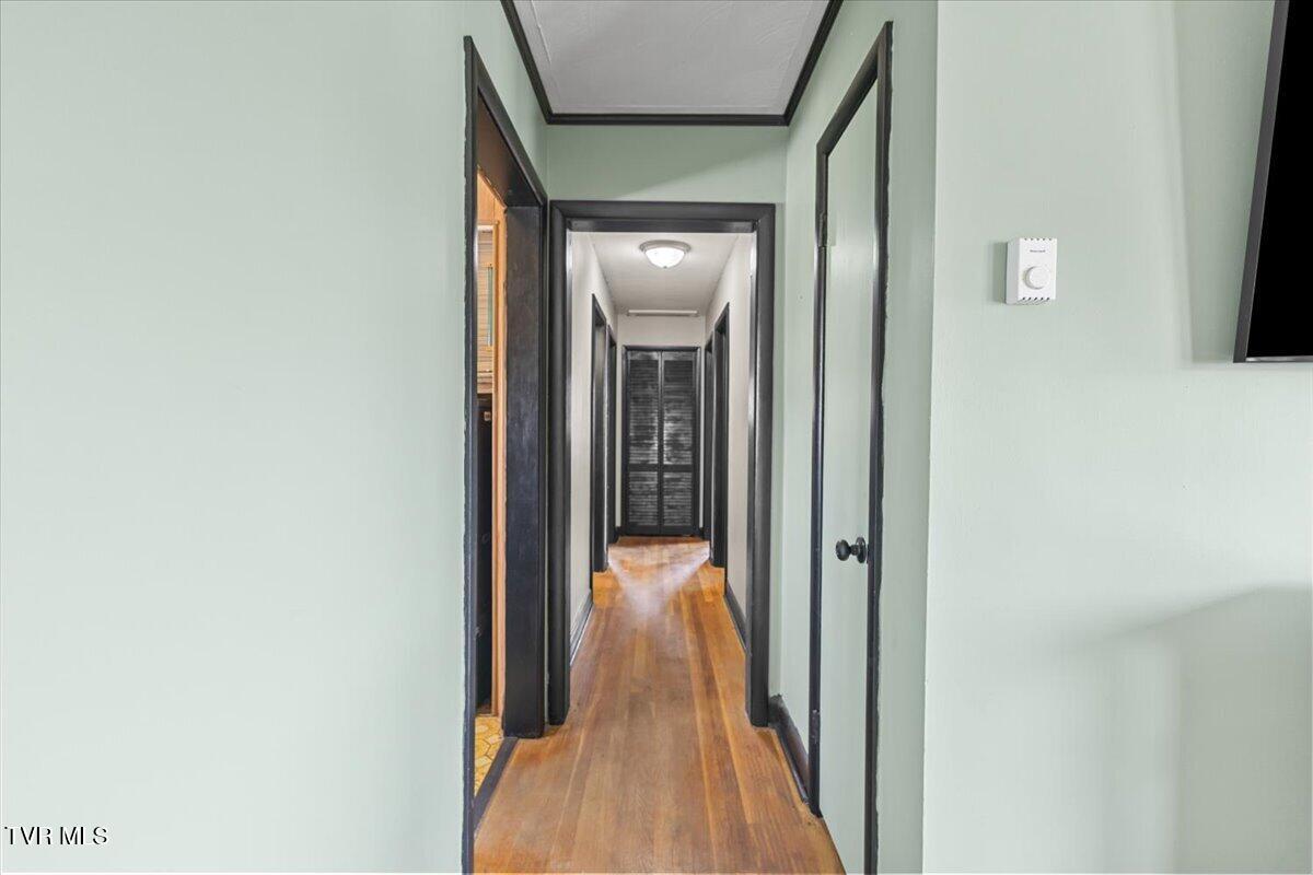 208 Lynfield Road Bristol, TN 37620 - Photo 13 of 30 13-128A7635