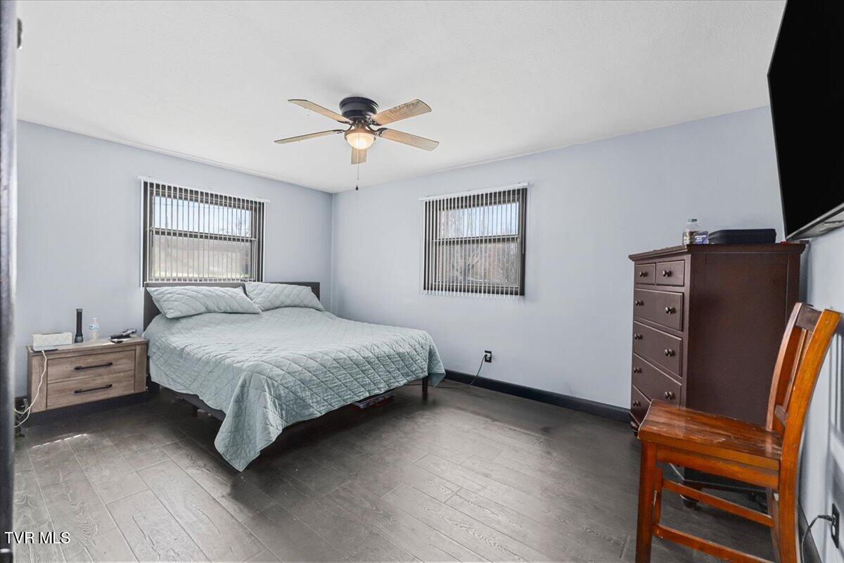 208 Lynfield Road Bristol, TN 37620 - Photo 17 of 30 17-128A7647