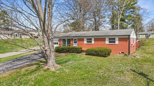 $219,900 | 208 Lynfield Road, Bristol, TN 37620