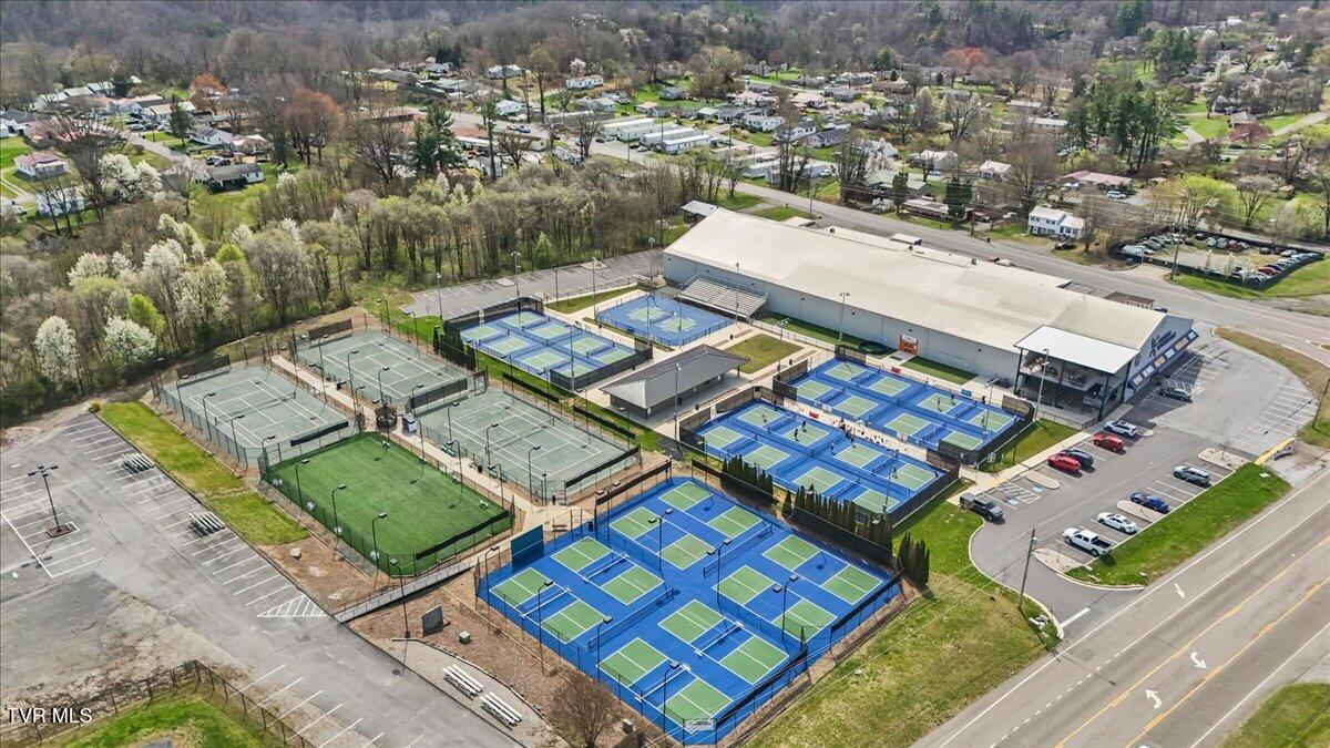 208 Lynfield Road Bristol, TN 37620 - Photo 28 of 30 28-DJI_20260314133657_0079_D