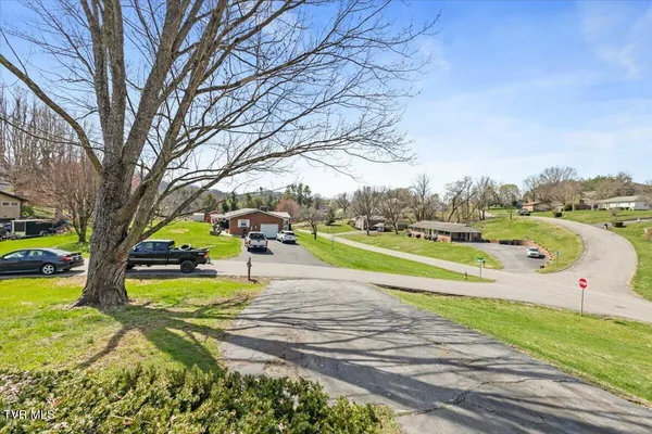 $219,900 | 208 Lynfield Road, Bristol, TN 37620