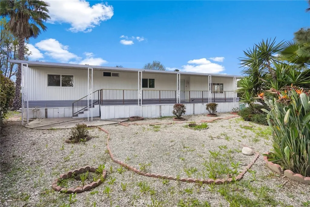 3033 E Valley, Unit 89 West Covina, CA 91792 - Photo 37 of 55 a view of a house with a patio