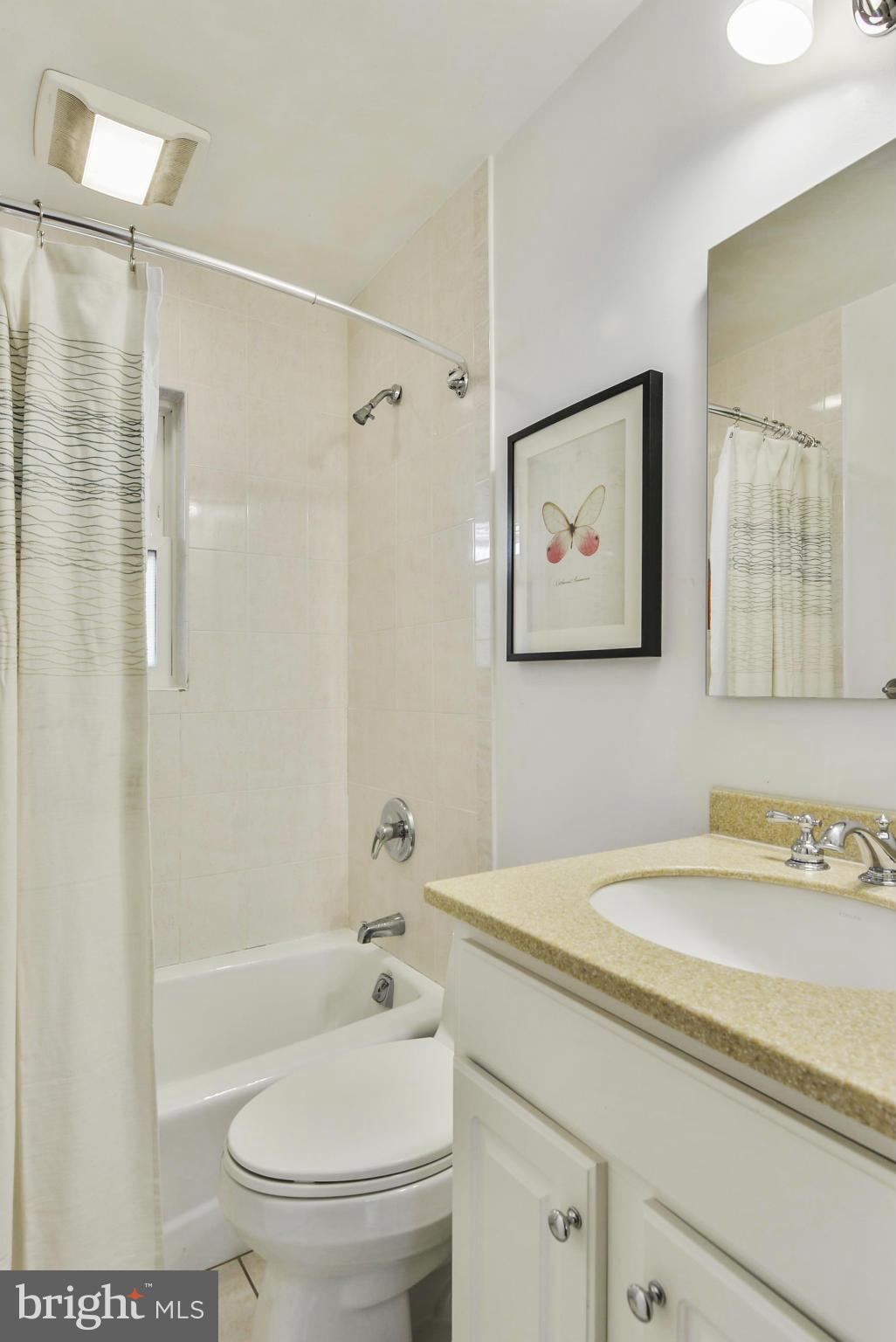 400 Pershing Drive Silver Spring, MD 20910 - Photo 19 of 30 Bath (Master)