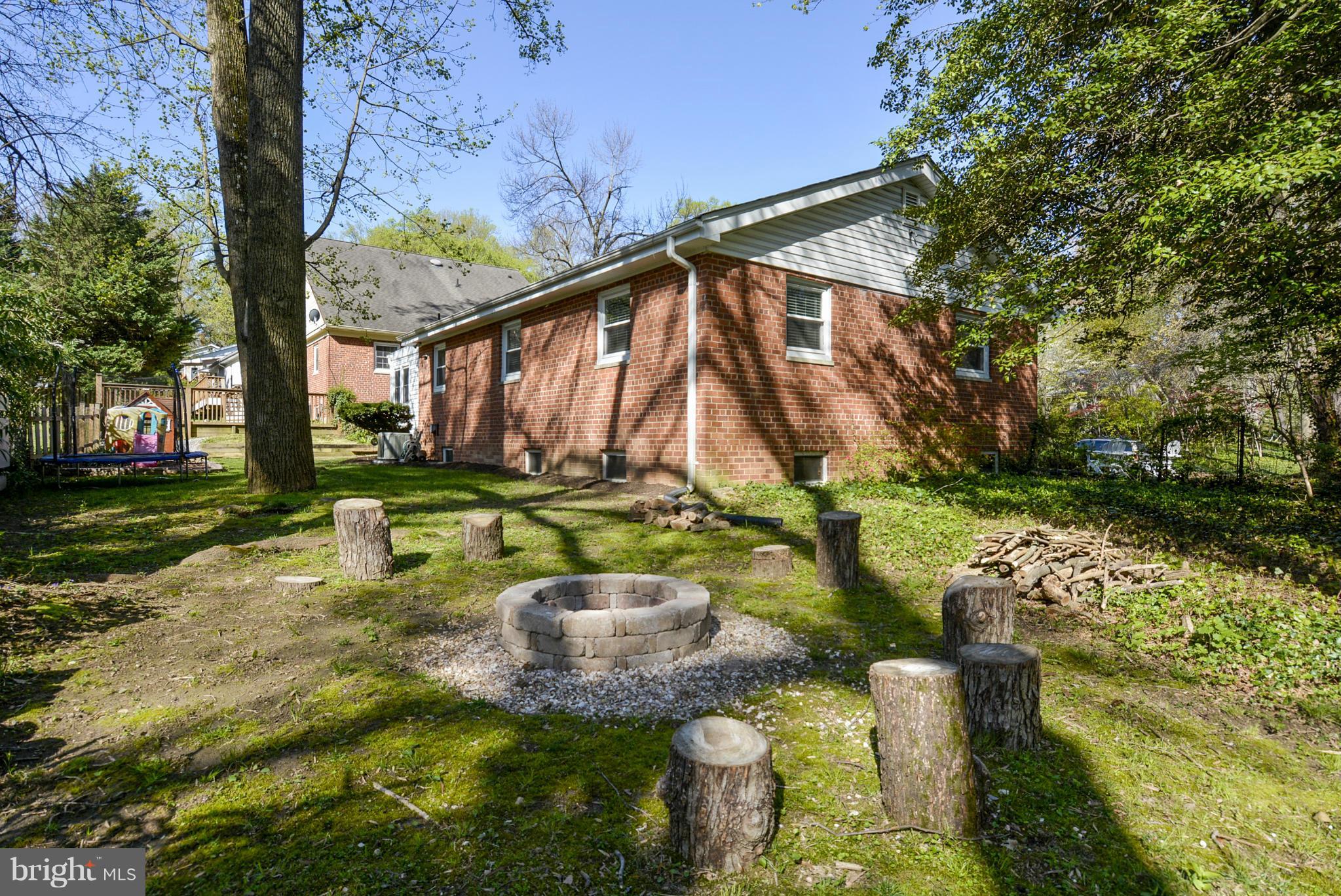 400 Pershing Drive Silver Spring, MD 20910 - Photo 28 of 30 Exterior (Rear)