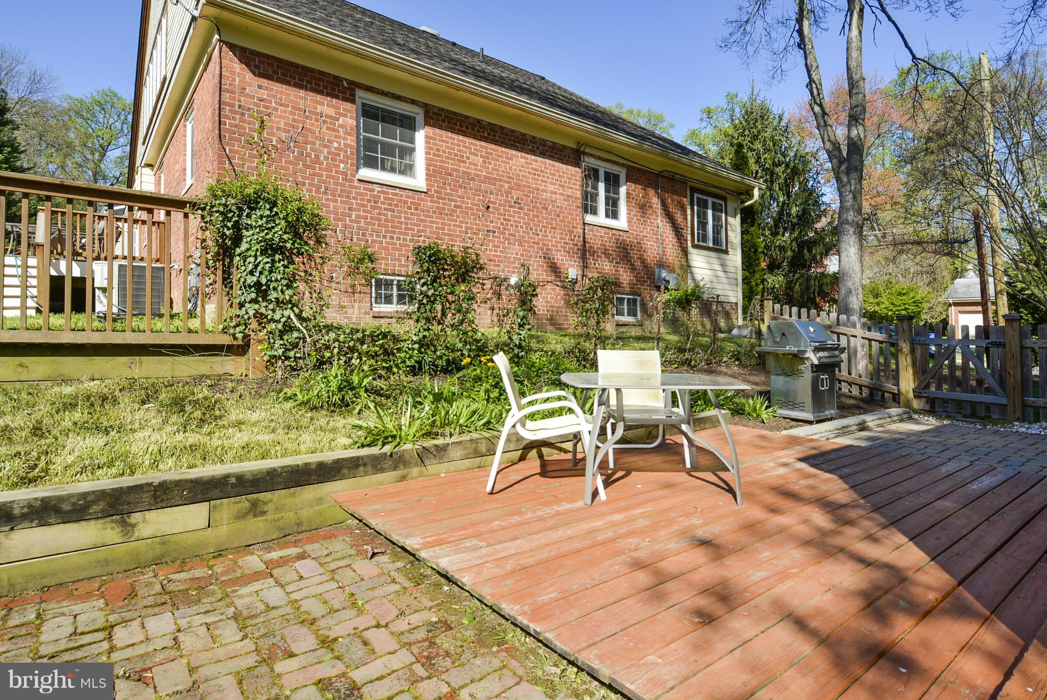 400 Pershing Drive Silver Spring, MD 20910 - Photo 29 of 30 Exterior (Rear)