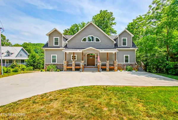 $2,100,000 | 597 East Norris Point Road, La Follette, TN 37766
