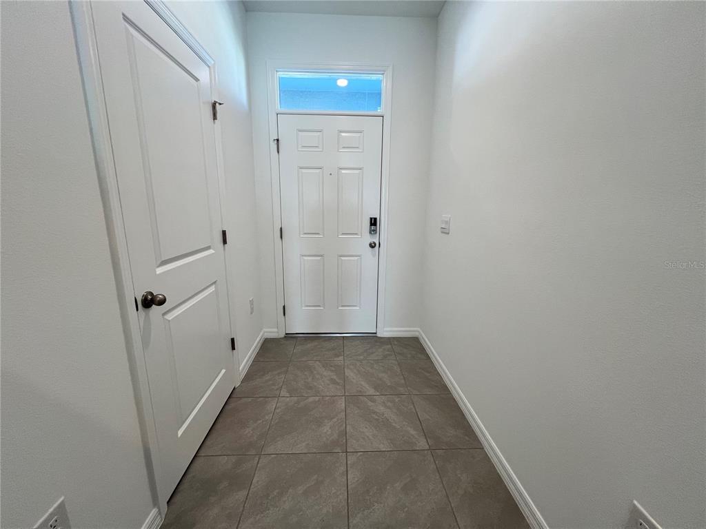 137 Mangrove Shade Circle Apollo Beach, FL 33572 - Photo 19 of 31