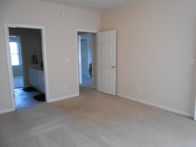 1937 South Clearing Road Salem, VA 24153 - Photo 11 of 15 BR 1 Entry View