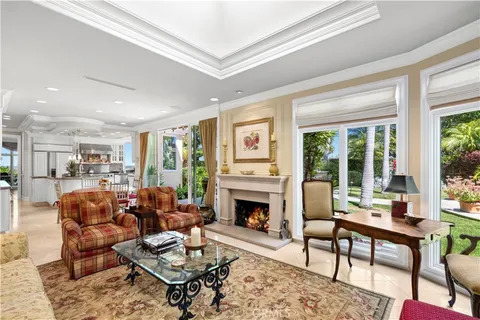 $5,495,000 | 14 Rue Chantilly, Newport Beach, CA 92660