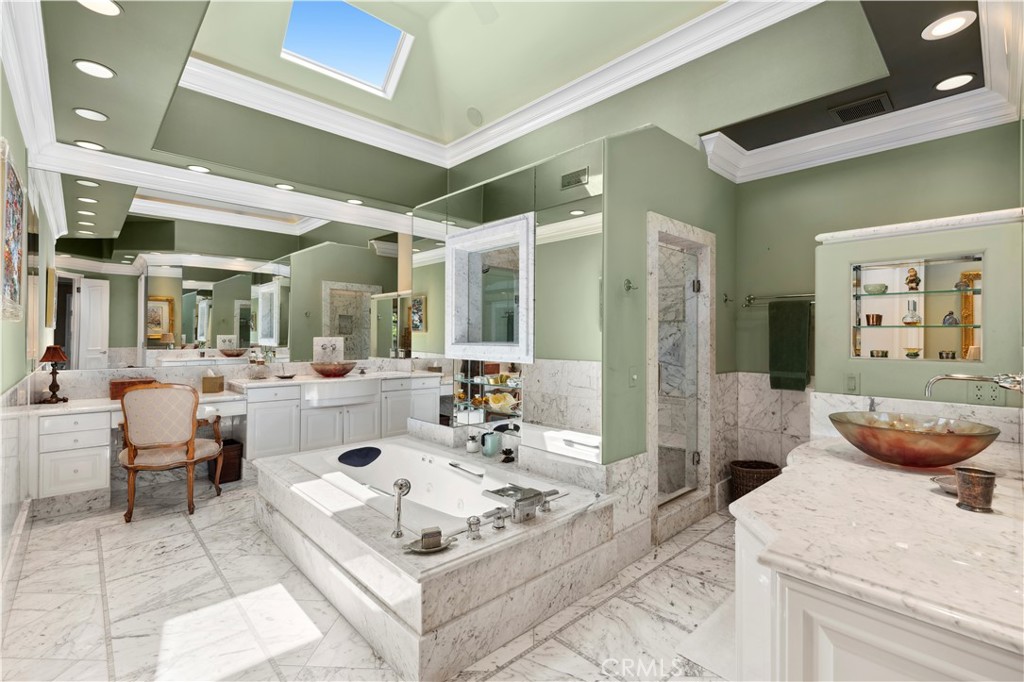 14 Rue Chantilly Newport Beach, CA 92660 - Photo 18 of 29