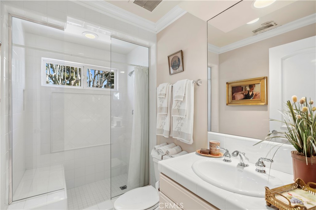 14 Rue Chantilly Newport Beach, CA 92660 - Photo 25 of 29