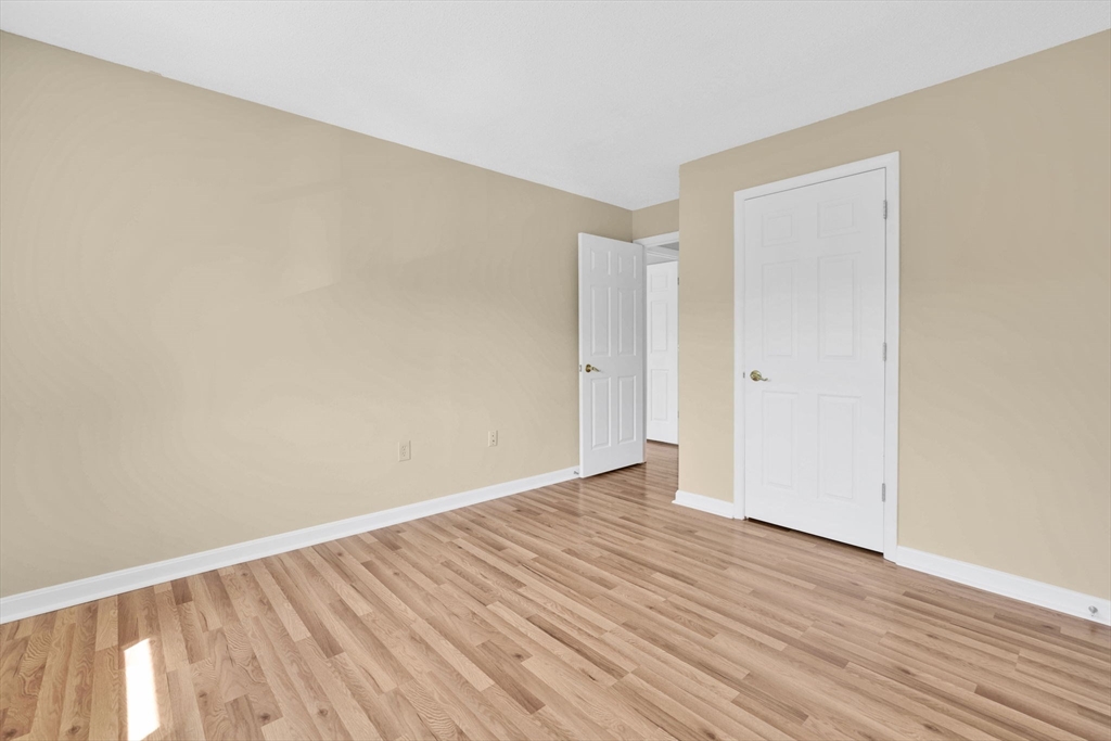 16 Maple Crest Circle, Unit J Holyoke, MA 01040 - Photo 20 of 34