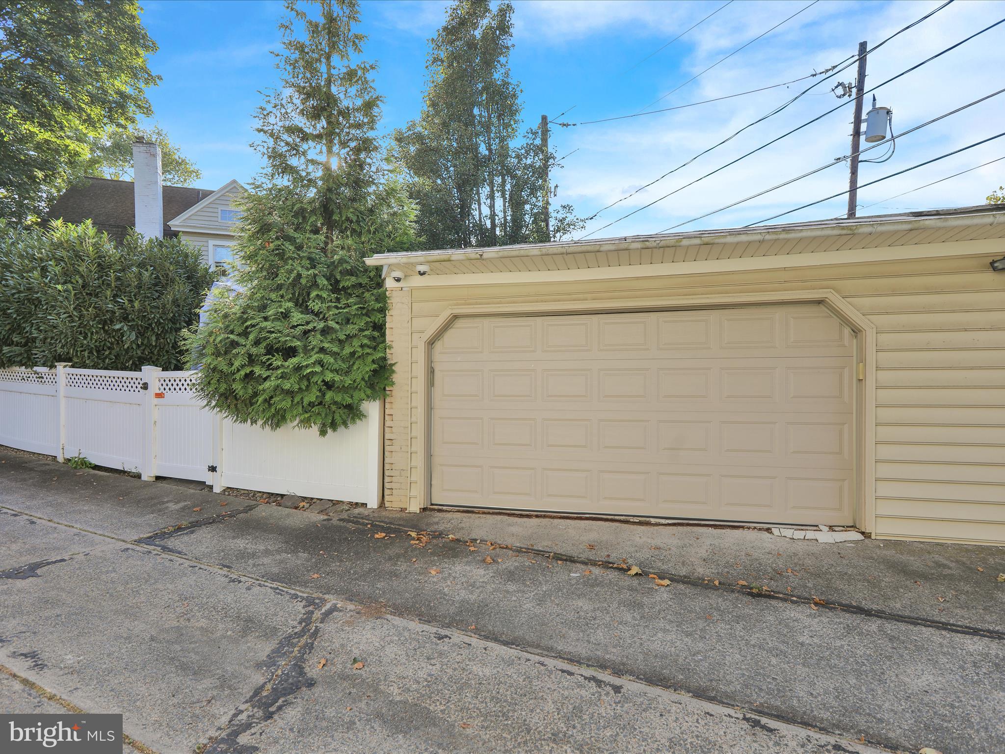 19 Berks Place Wyomissing, PA 19610 - Photo 37 of 37 360_5406