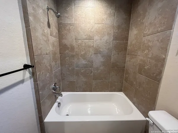 $1,650 | 6934 Lakeview Drive, Unit 101, San Antonio, TX 78244