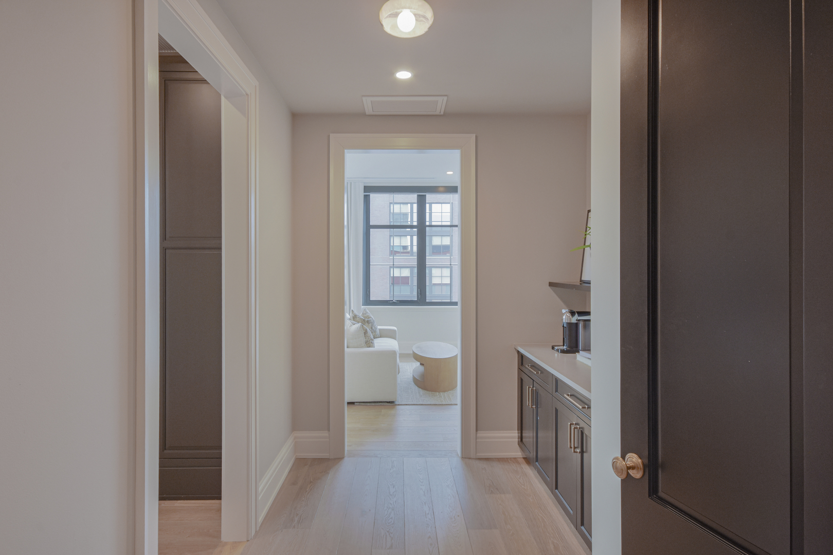 1109 West Washington Boulevard, Unit 8A Chicago, IL 60607 - Photo 29 of 51 a view of a bathroom from a room
