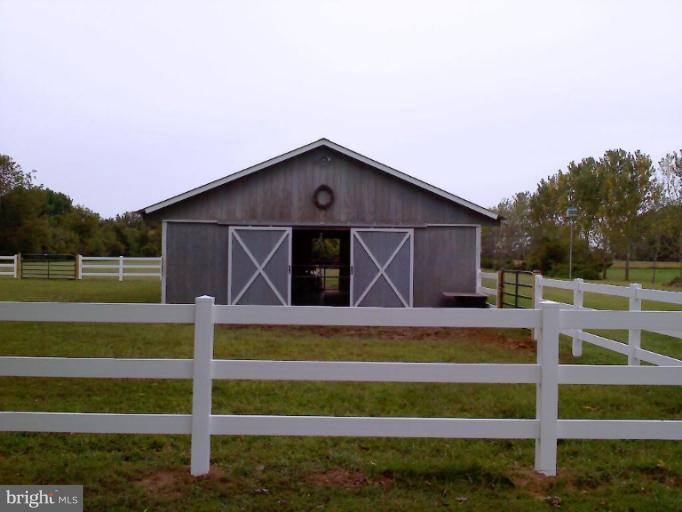 1904 Cox Neck Road Chester, MD 21619 - Photo 2 of 30 Three Stall Stable