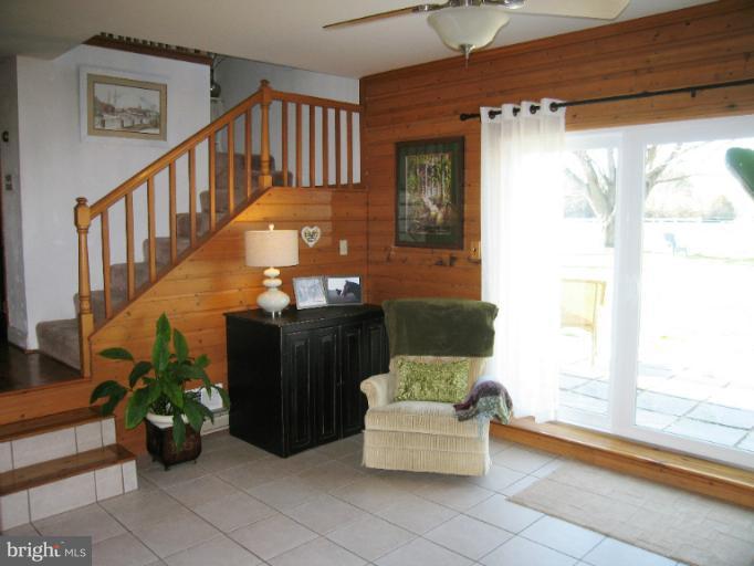 1904 Cox Neck Road Chester, MD 21619 - Photo 14 of 30 Family Room