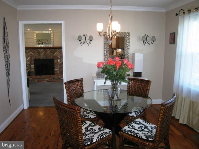 1904 Cox Neck Road Chester, MD 21619 - Photo 24 of 30 Breakfast Nook