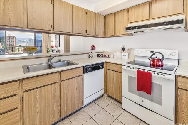 $470,000 | 990 Ala Nanala Street, Unit 17A, Honolulu, HI 96818