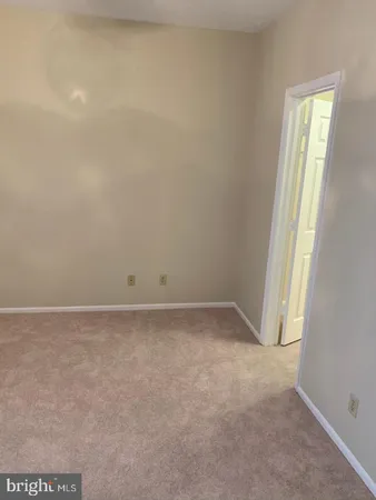 $1,900 | 14322 Climbing Rose Way, Unit 204, Centreville, VA 20121