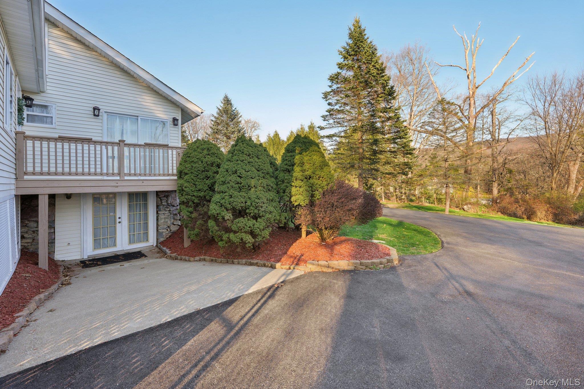 17 Pine Hill Road Highland Mills, NY 10930 - Photo 22 of 35