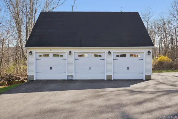 $599,000 | 17 Pine Hill Road, Highland Mills, NY 10930