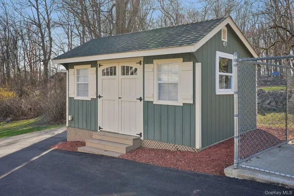 $599,000 | 17 Pine Hill Road, Highland Mills, NY 10930