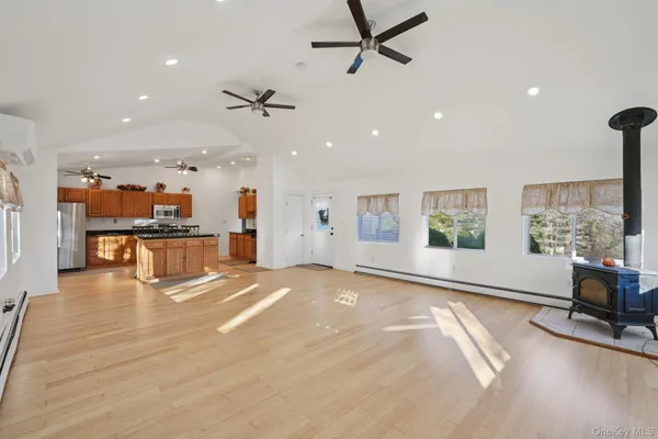 $599,000 | 17 Pine Hill Road, Highland Mills, NY 10930