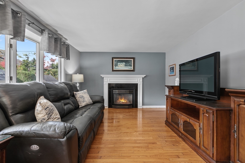 1 Violet Road Burlington, MA 01803 - Photo 14 of 42 Gallery Image 14