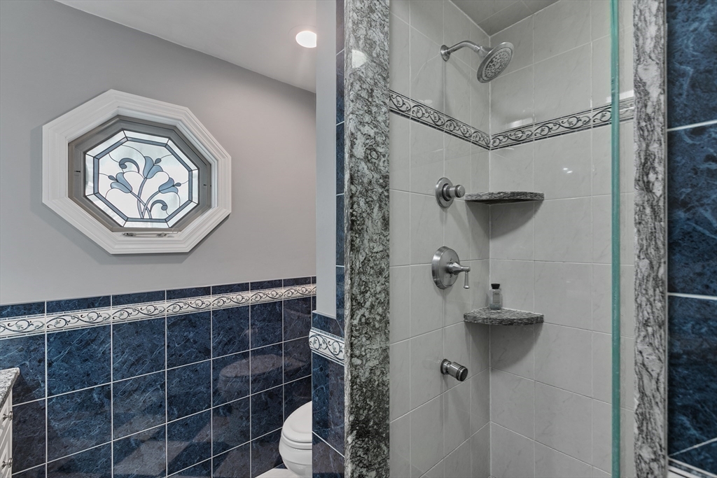 1 Violet Road Burlington, MA 01803 - Photo 20 of 42 Gallery Image 20