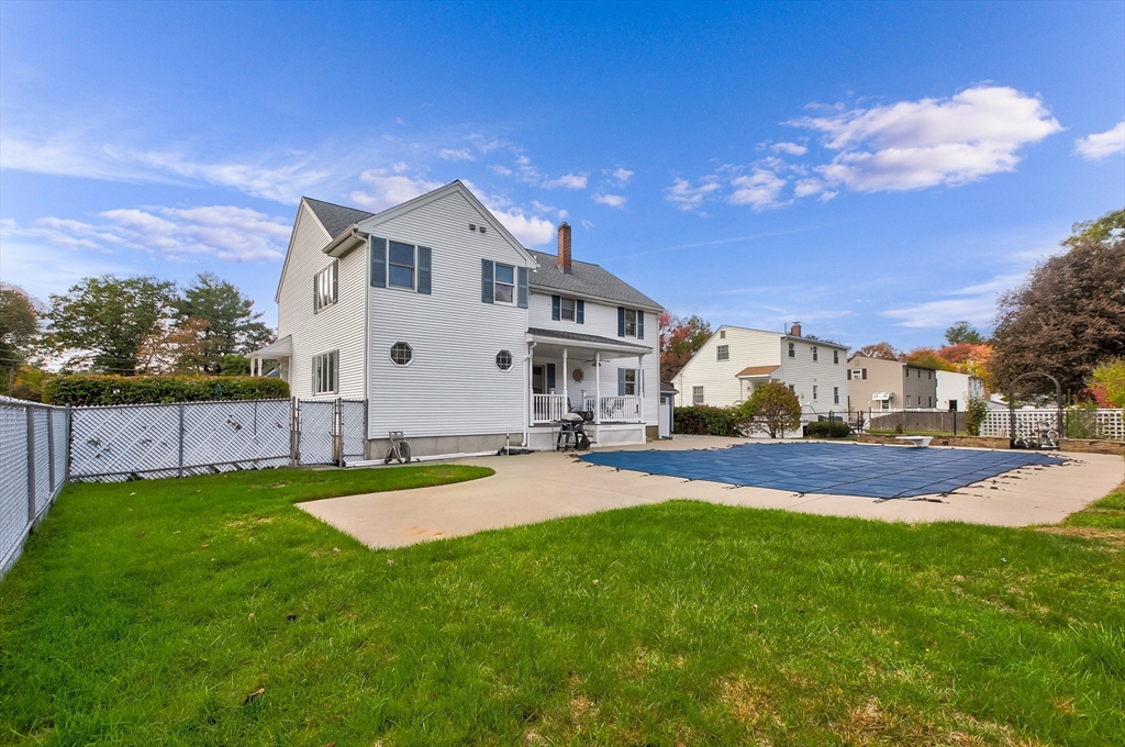 1 Violet Road Burlington, MA 01803 - Photo 5 of 42 Gallery Image 5
