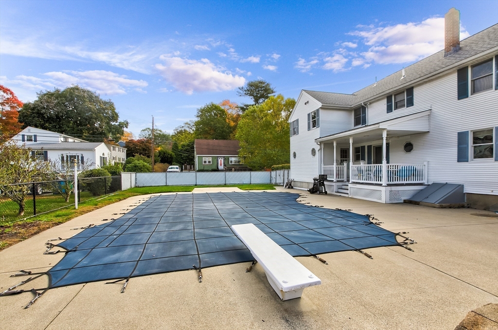1 Violet Road Burlington, MA 01803 - Photo 8 of 42 Gallery Image 8