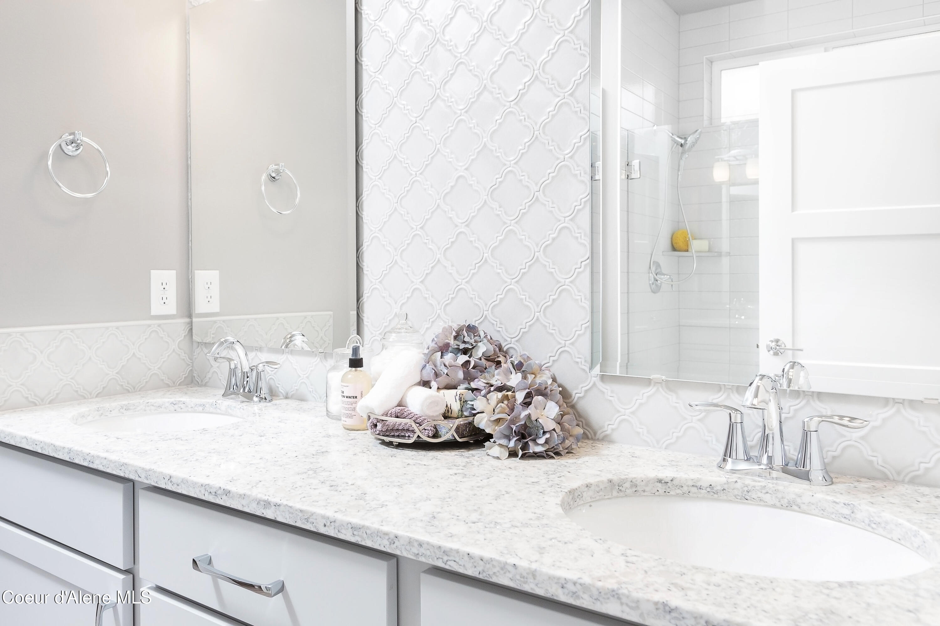 3265 North Segar Loop Post Falls, ID 83854 - Photo 17 of 30 16 - Master Bathroom