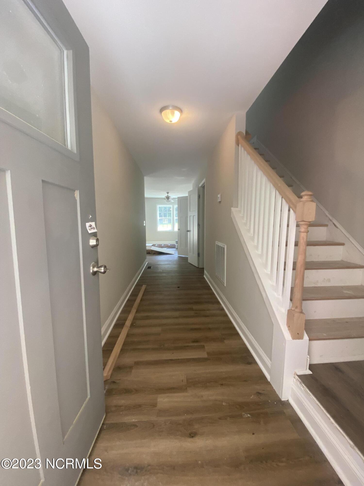 706 Pinecrest Street Carthage, NC 28327 - Photo 2 of 22 IMG-3852