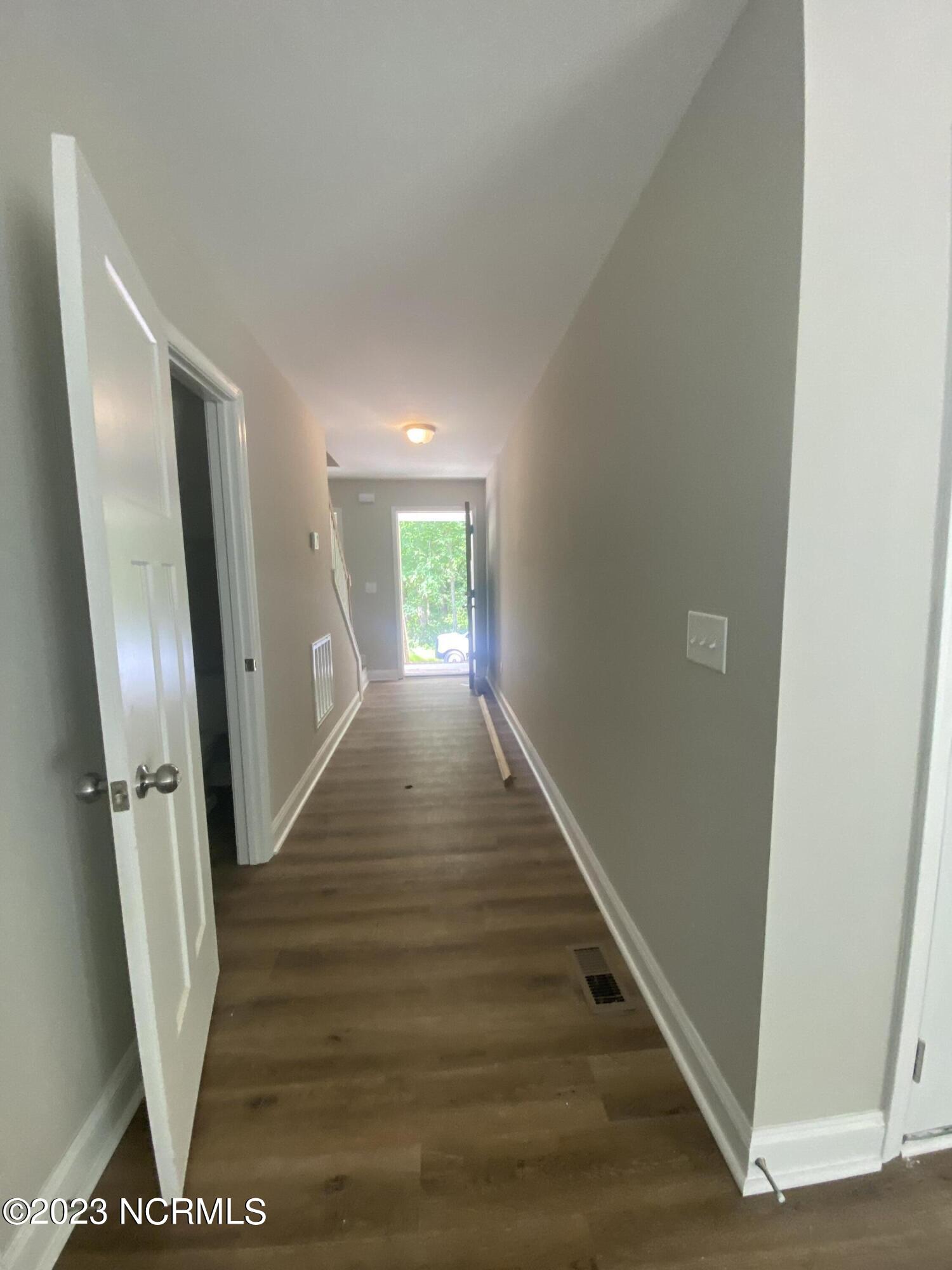 706 Pinecrest Street Carthage, NC 28327 - Photo 7 of 22 IMG-3857