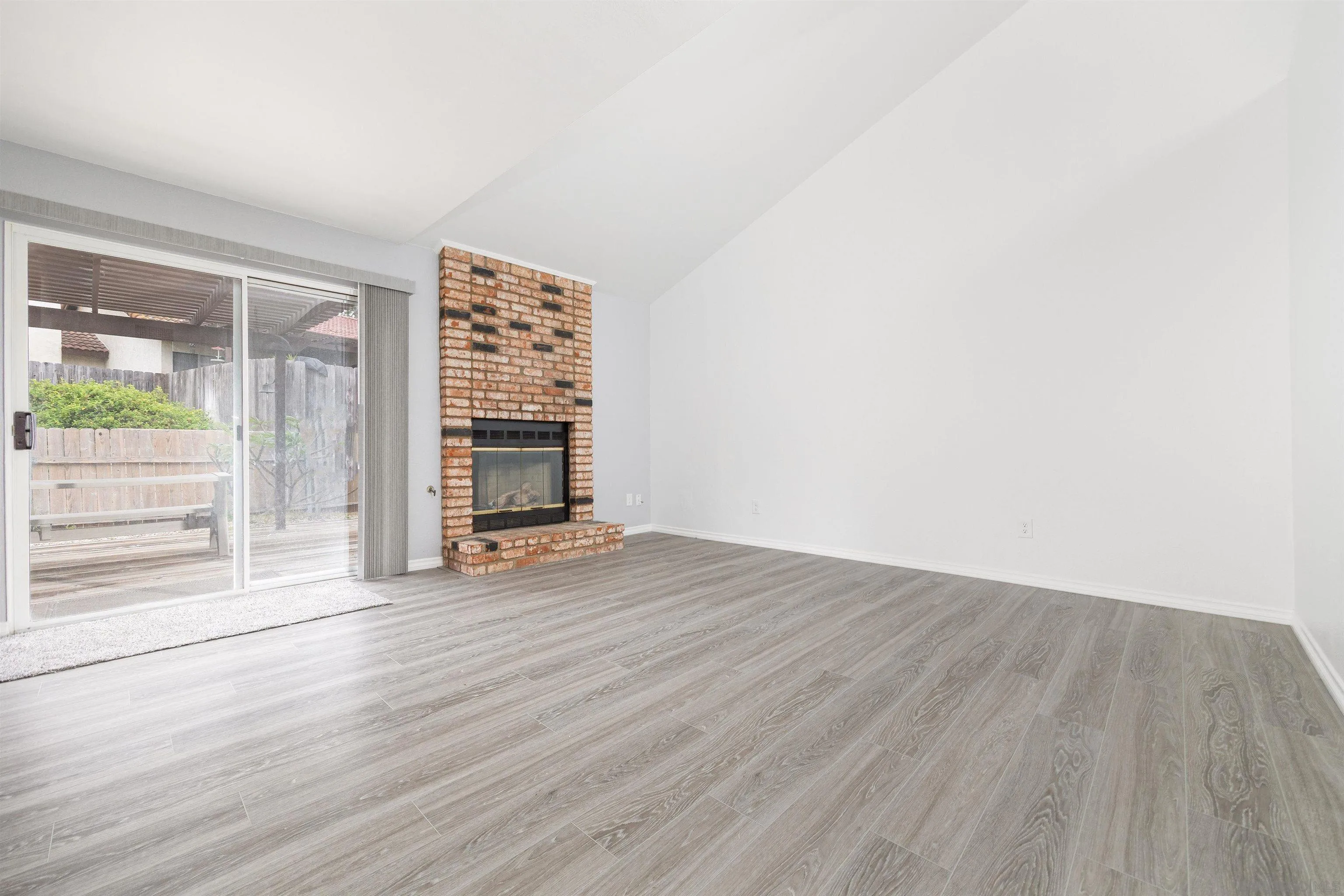 5633 Boot Way Oceanside, CA 92057 - Photo 4 of 33 Gallery Image 4