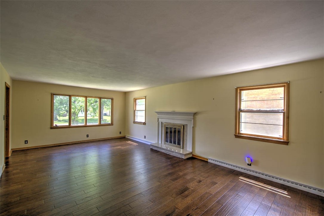 157 South Redwood Lane Decatur, IL 62522 - Photo 8 of 33