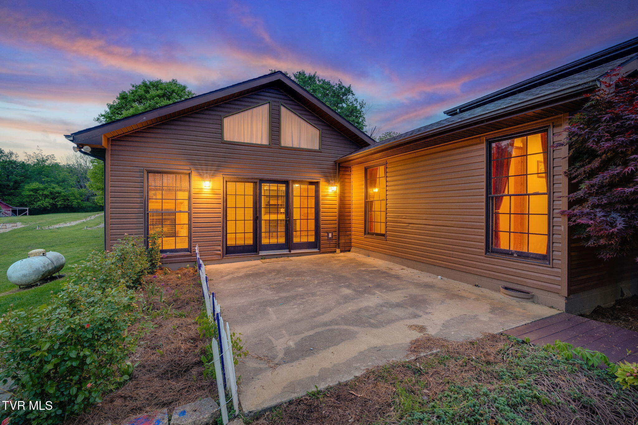 147 Britton Lane Limestone, TN 37681 - Photo 4 of 78 204