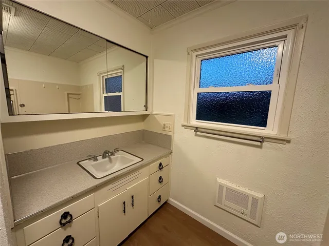 a view of walk in closet