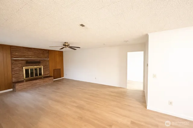 a view of a livingroom with a fireplace