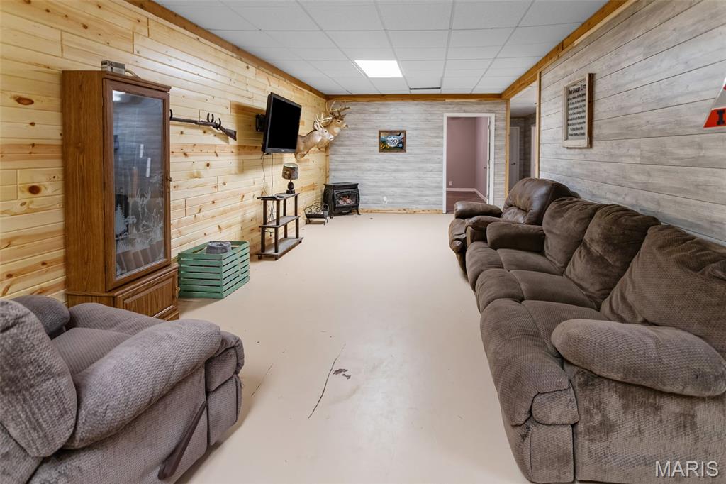 367 Northwest 175 Avenue Carrollton, IL 62016 - Photo 56 of 97