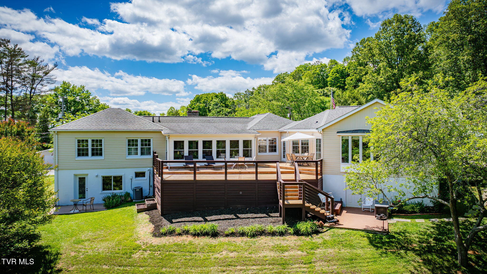 3557 Crest Road Kingsport, TN 37664 - Photo 51 of 57 101