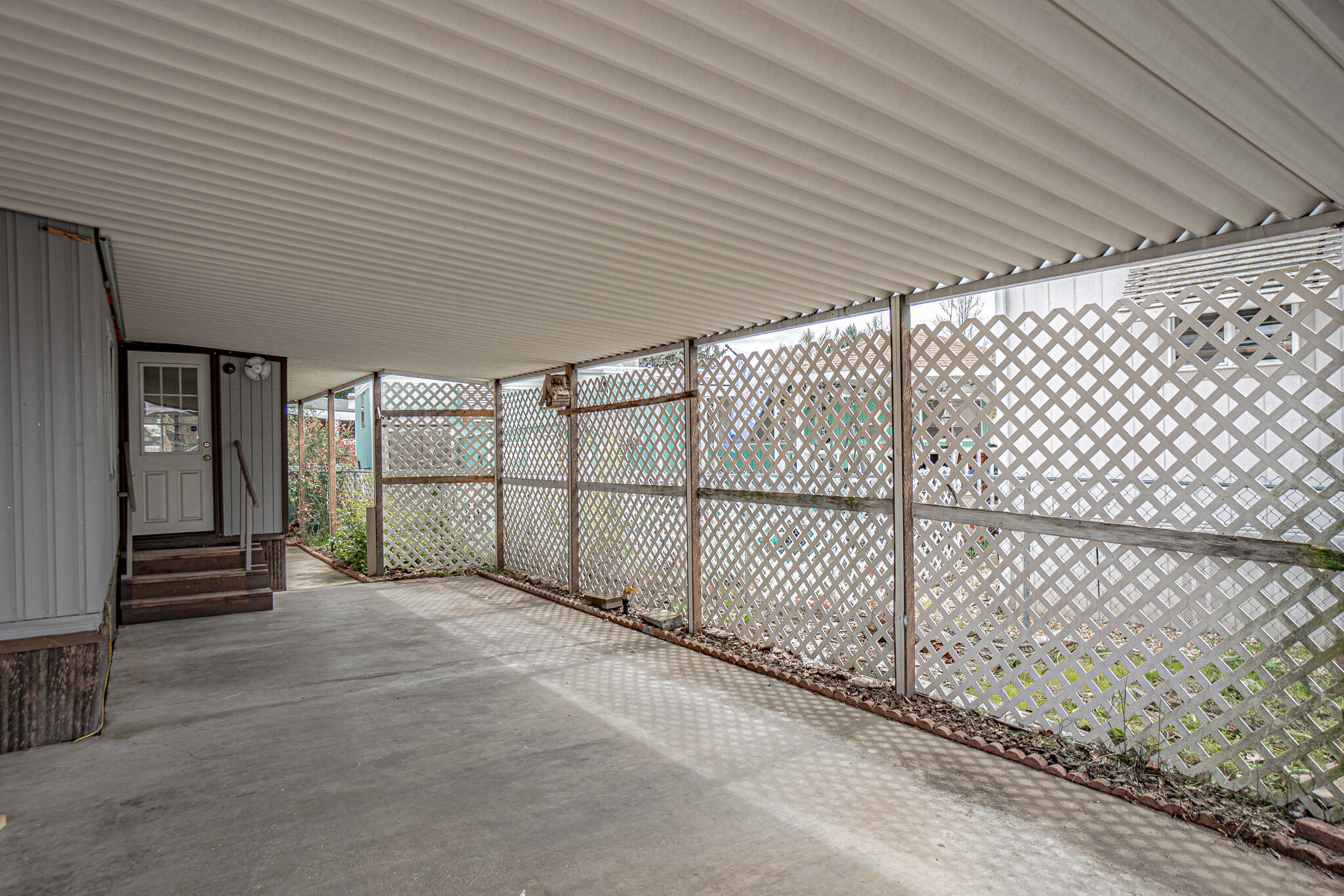 2393 Southwest Webster Road Grants Pass, OR 97526 - Photo 4 of 19 DSC06727-HDR