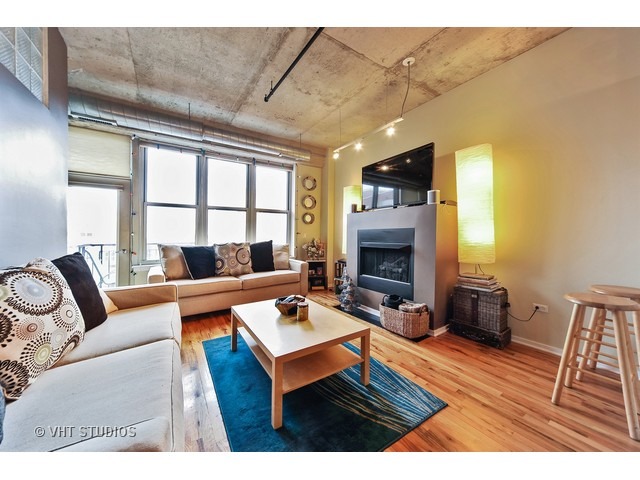 6 South Laflin Street, Unit 824 Chicago, IL 60607 - Photo 2 of 10