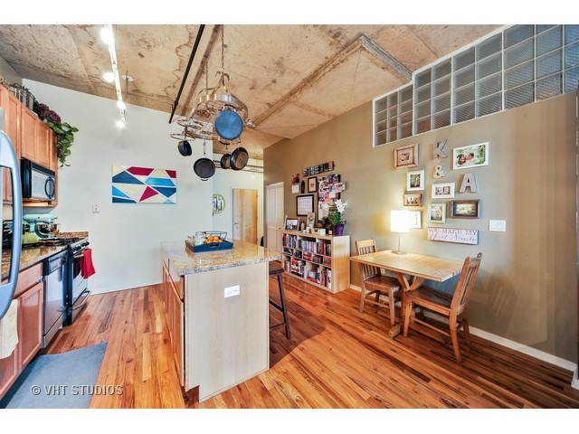 6 South Laflin Street, Unit 824 Chicago, IL 60607 - Photo 6 of 10